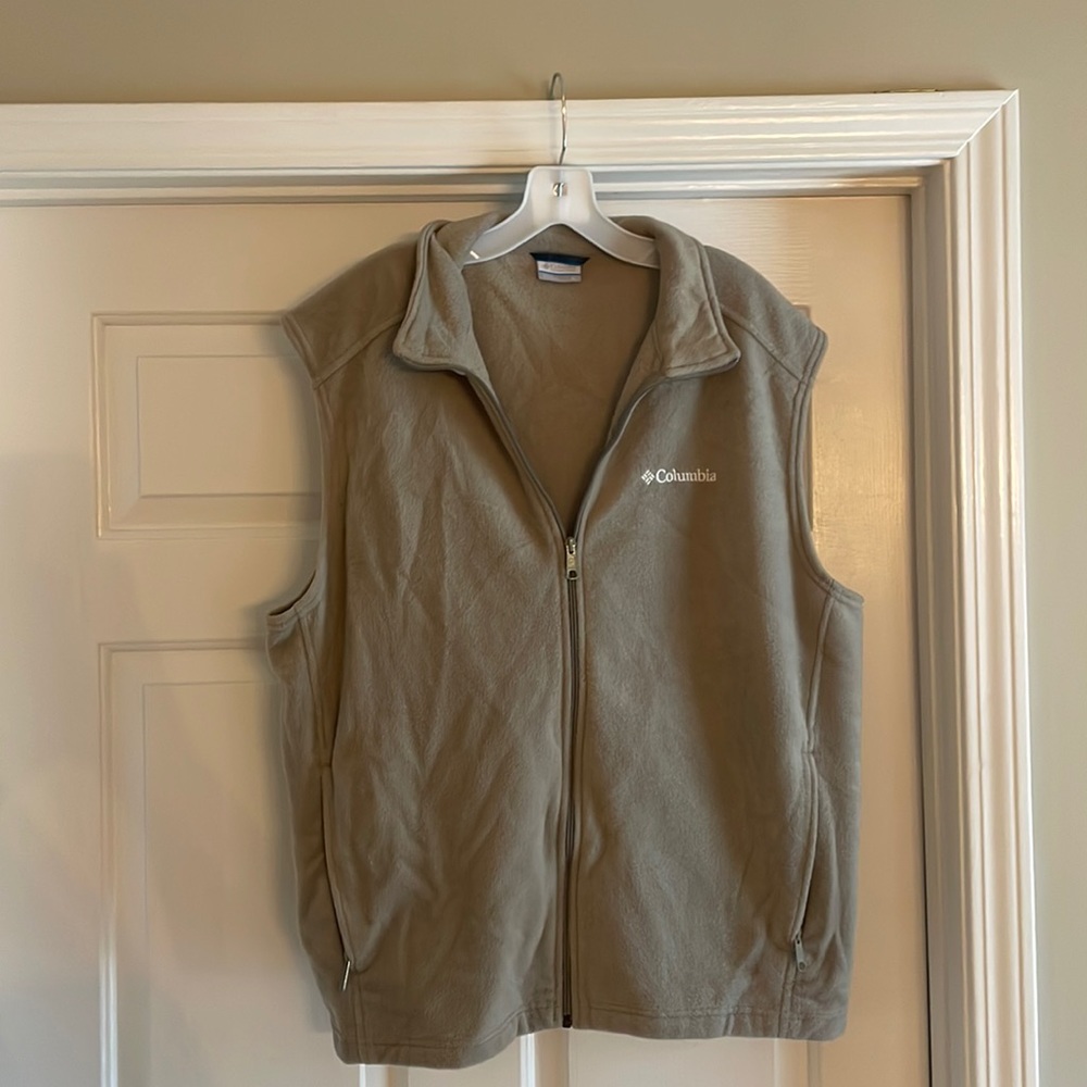 Columbia Vest